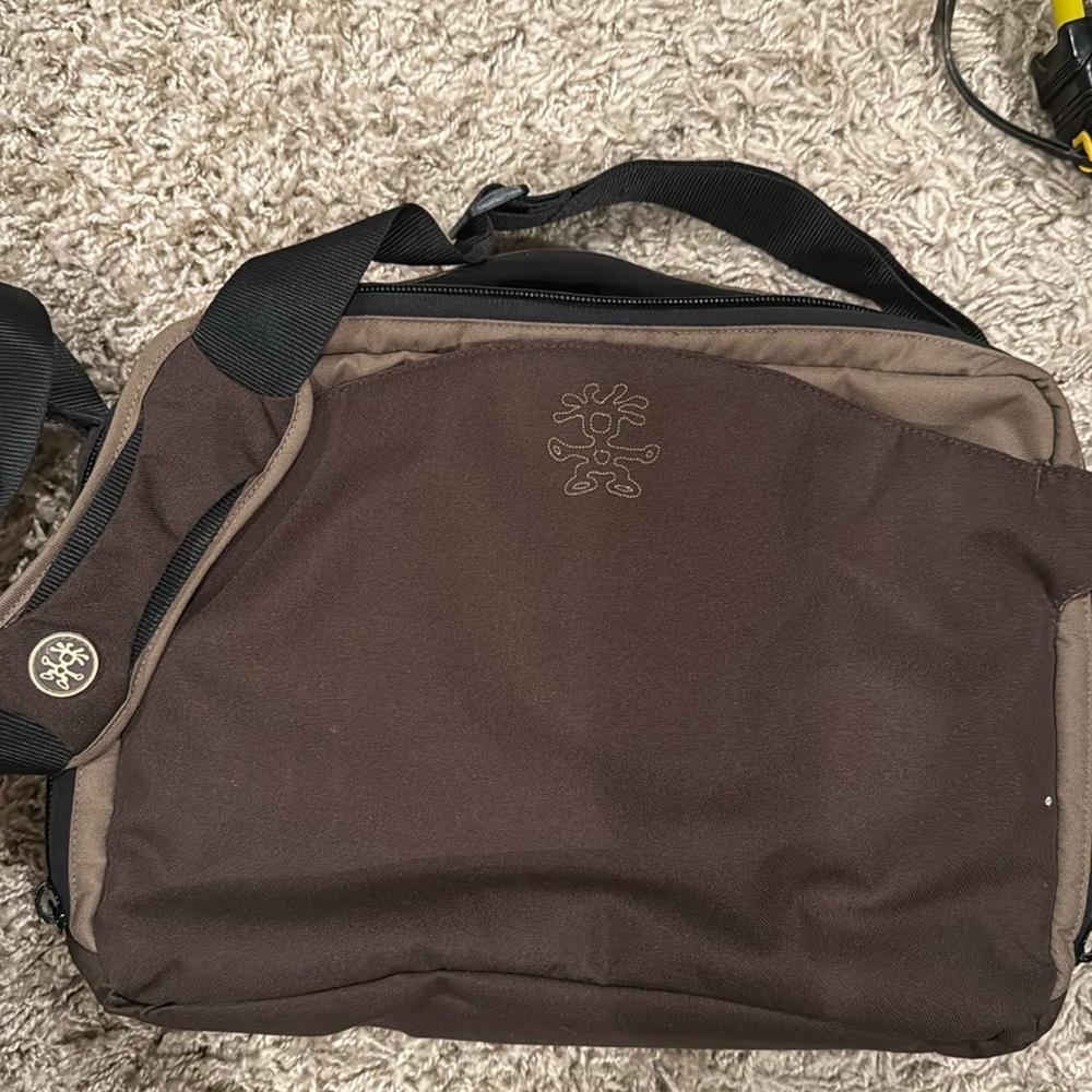 Crumpler. Albert Stash computer bag.